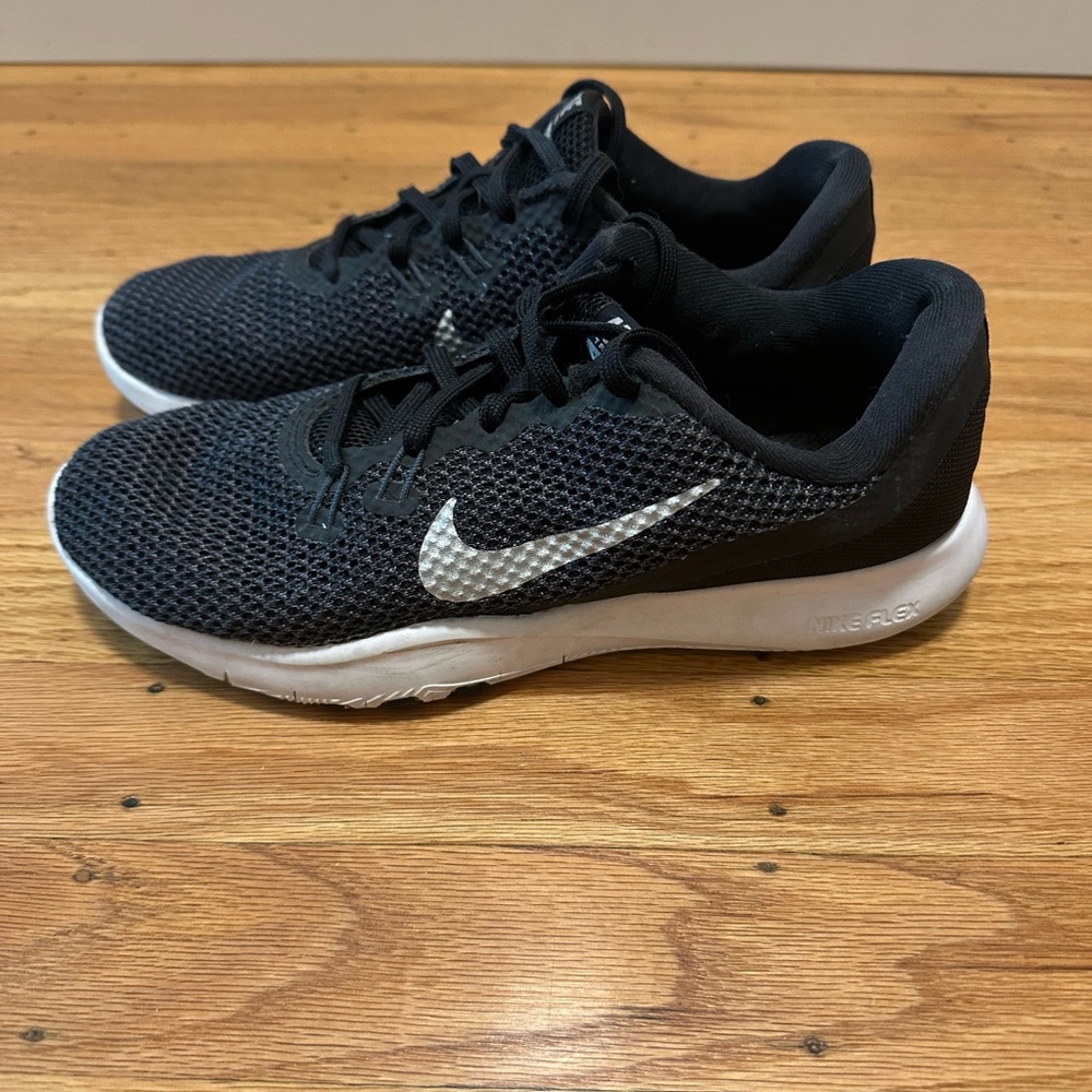 Nike Black and White Flex TR 7 Mesh Sneakers
